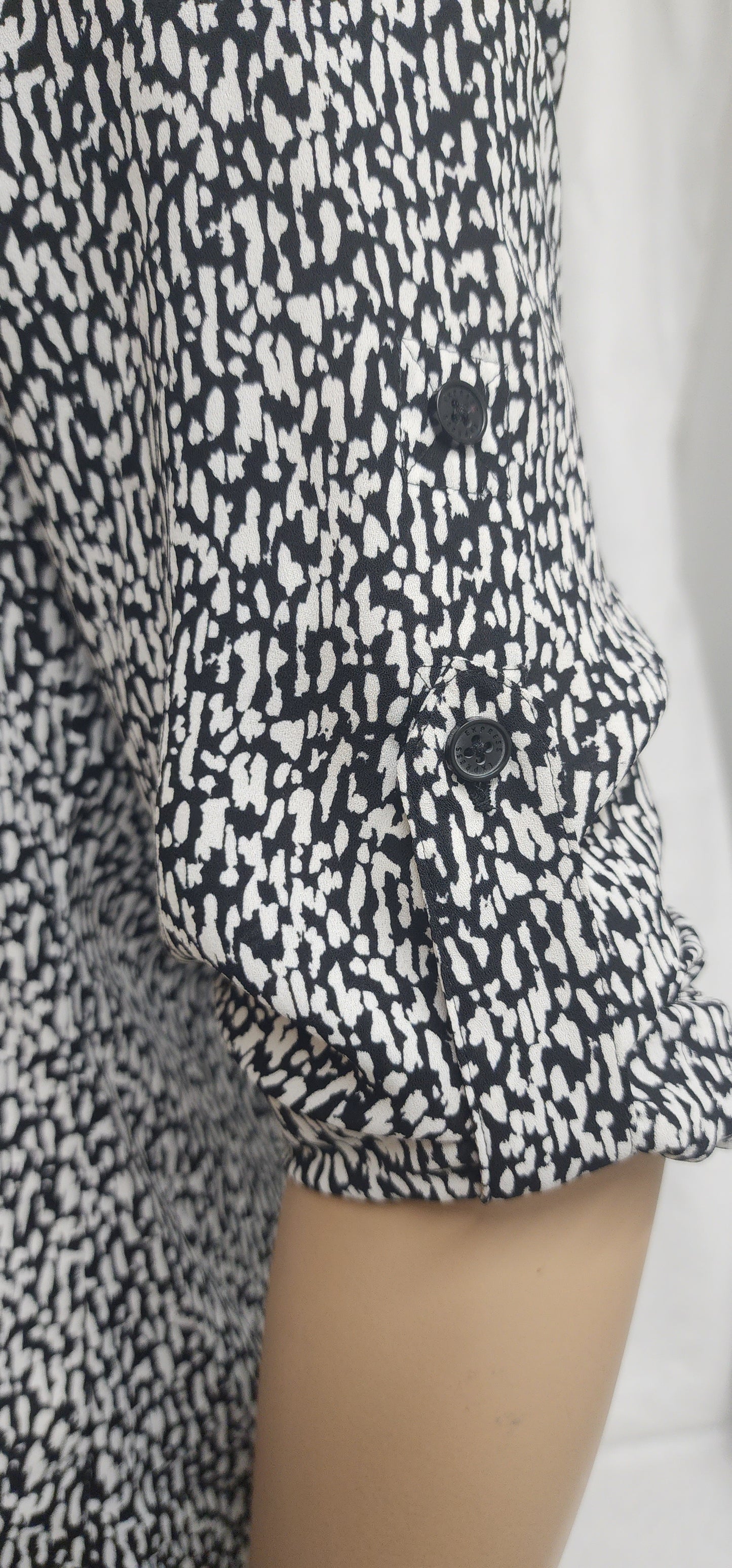 EXPRESS - 1/2 Zip, Long Sleeve Shirt