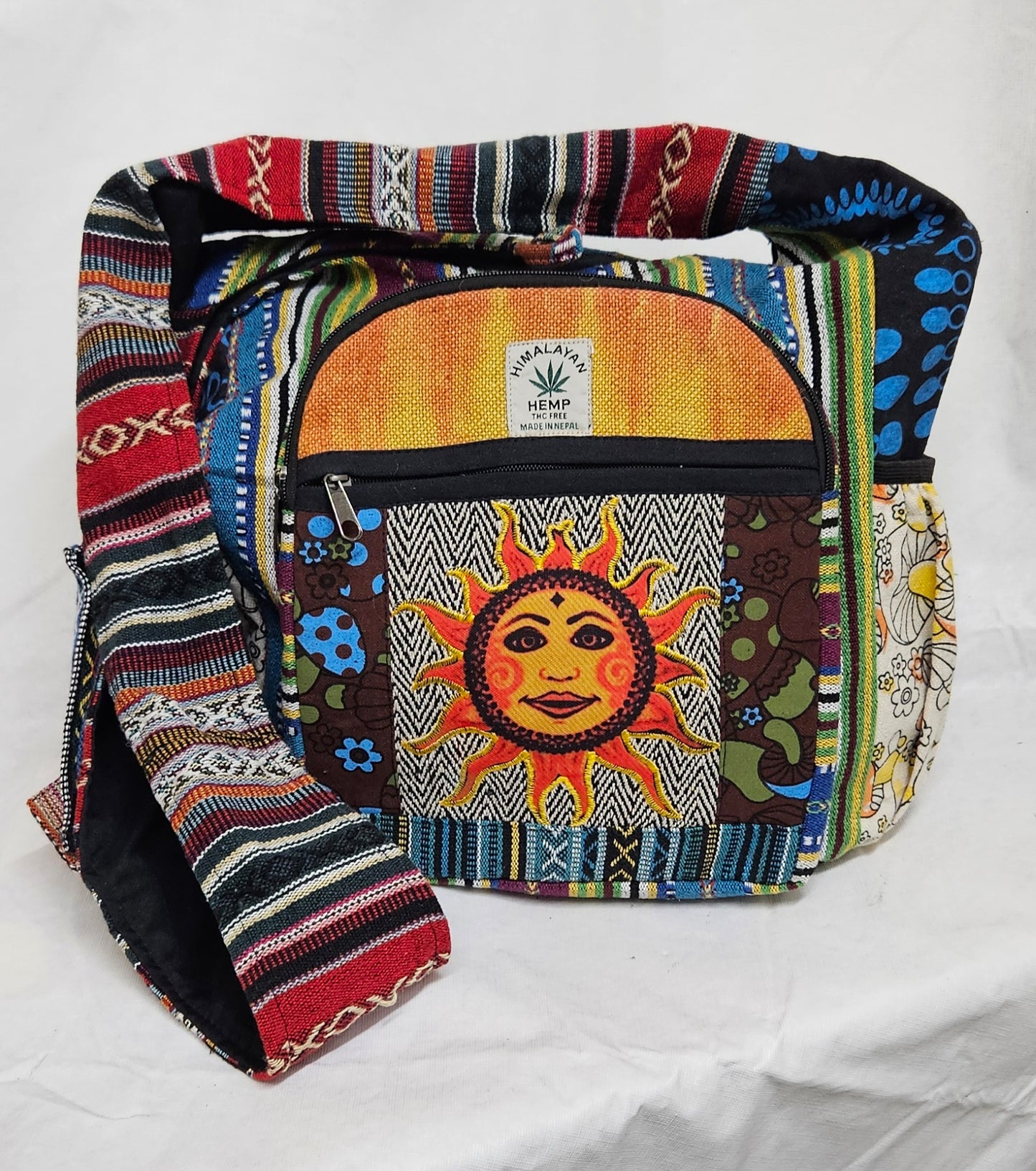 Large Hobo Style Purse/Bag With a Sun on the Front