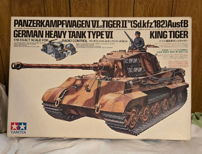 TAMIYA 1/16 German Heavy Tank King Tiger Radio Controlled RC