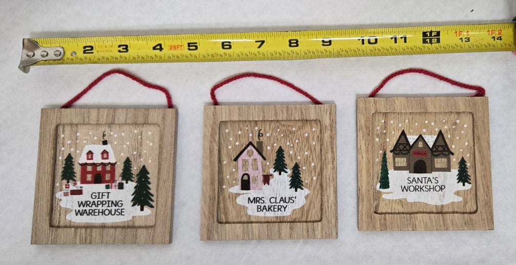 Wooden Christmas Plaques – Santa, Mrs. Claus, Gift Wrap Decor (3 Styles)