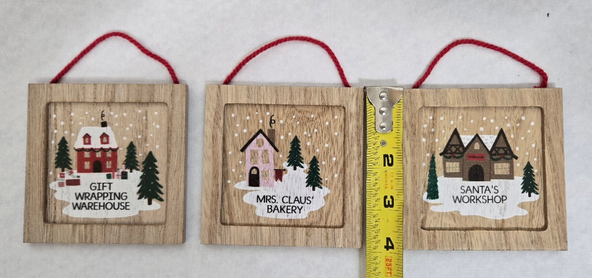 Wooden Christmas Plaques – Santa, Mrs. Claus, Gift Wrap Decor (3 Styles)
